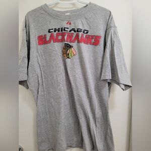 Mens Chicago Blackhawks TShirt--(xl)